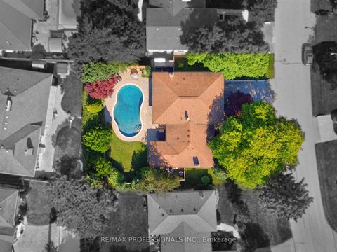 Photo 46 at 28 Aylesbury Road, Rosethorn, Toronto