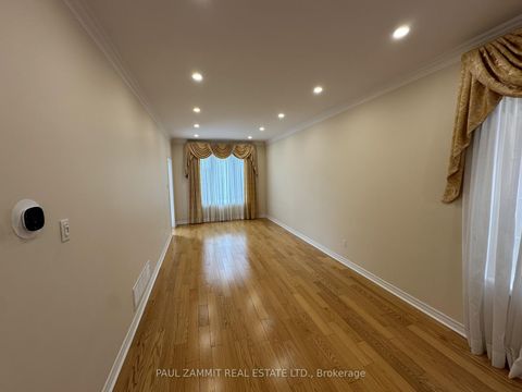 Photo 5 at 103 Scoville Square, Milliken, Toronto
