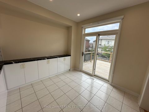 Photo 10 at 103 Scoville Square, Milliken, Toronto