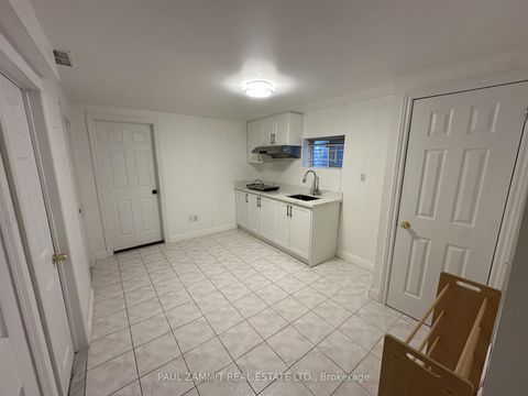 Photo 25 at 103 Scoville Square, Milliken, Toronto
