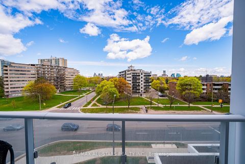 Photo 3 at 605 - 10 Deerlick Court, Donalda, Toronto