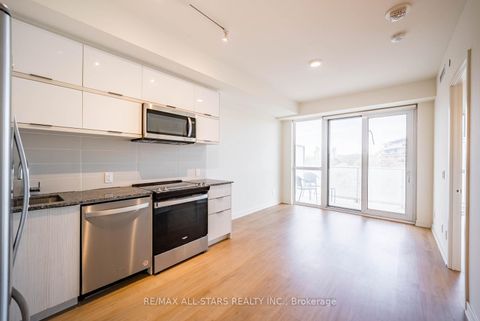Photo 4 at 605 - 10 Deerlick Court, Donalda, Toronto