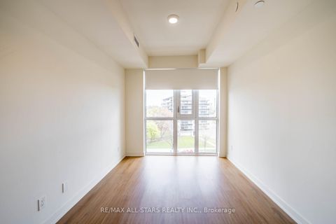 Photo 11 at 605 - 10 Deerlick Court, Donalda, Toronto