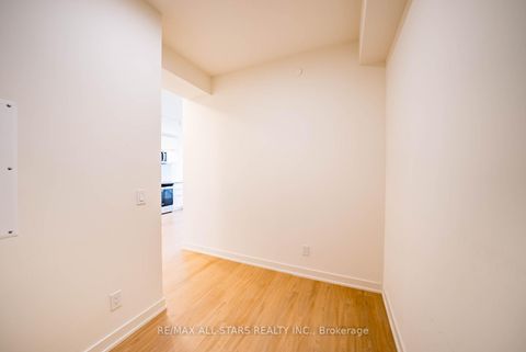 Photo 15 at 605 - 10 Deerlick Court, Donalda, Toronto