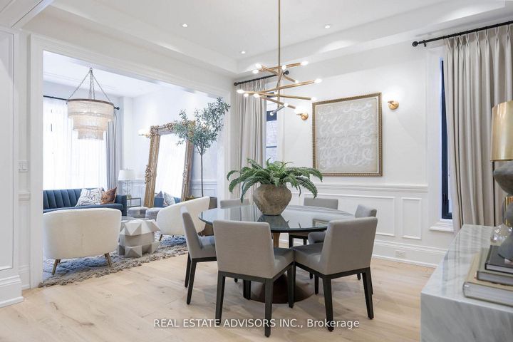 Photo 4 at 20 Arrowstook Road, Bayview Village, Toronto