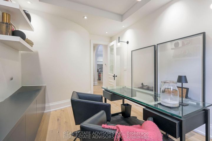 Photo 18 at 20 Arrowstook Road, Bayview Village, Toronto