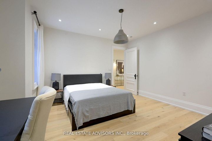 Photo 34 at 20 Arrowstook Road, Bayview Village, Toronto