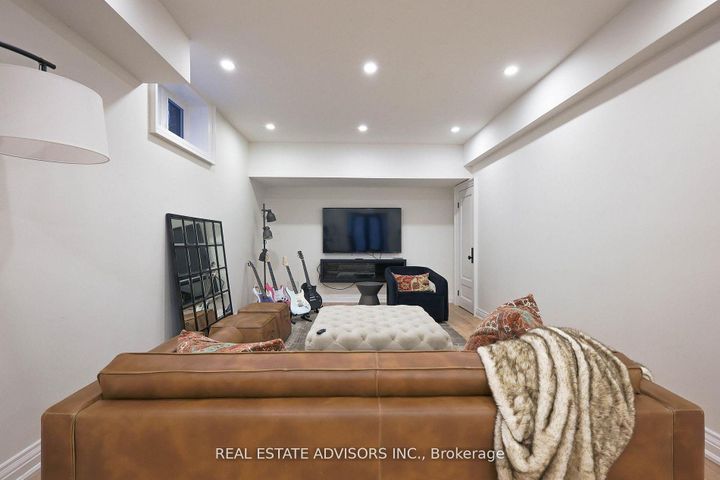 Photo 44 at 20 Arrowstook Road, Bayview Village, Toronto