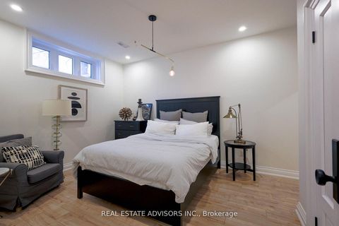Photo 42 at 20 Arrowstook Road, Bayview Village, Toronto