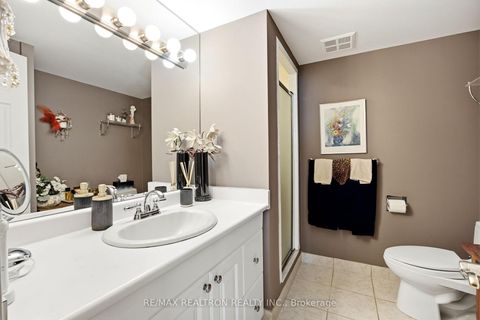 Photo 8 at PH3 - 3000 Bathurst Street, Lawrence, Toronto
