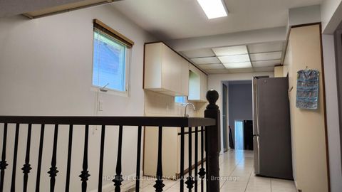 Photo 25 at 79 Yatesbury Road, Steeles, Toronto