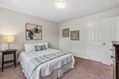 Photo 30 at 638 Gagnon Place, Wyndham, Newmarket
