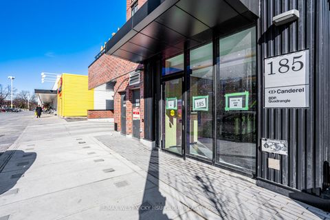 Photo 1 at 810 - 185 Alberta Avenue, Oakwood Village, Toronto