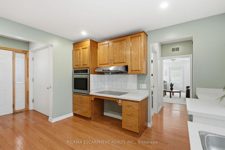 Photo 9 at 35 Chatham Street, Kirkendall, Hamilton