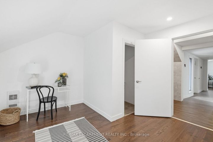Photo 22 at 35 Chatham Street, Kirkendall, Hamilton