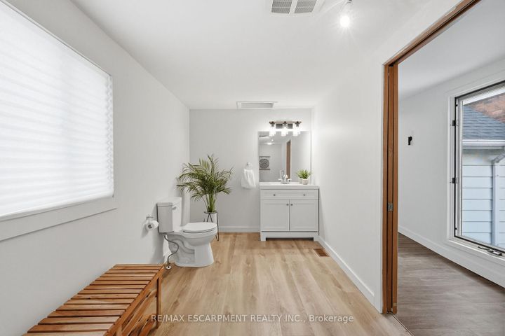 Photo 25 at 35 Chatham Street, Kirkendall, Hamilton