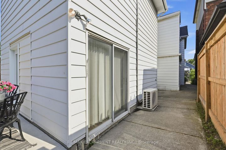 Photo 30 at 35 Chatham Street, Kirkendall, Hamilton