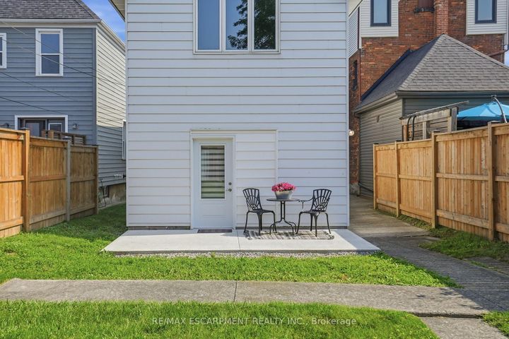Photo 31 at 35 Chatham Street, Kirkendall, Hamilton