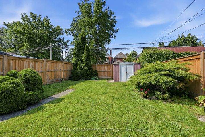 Photo 33 at 35 Chatham Street, Kirkendall, Hamilton