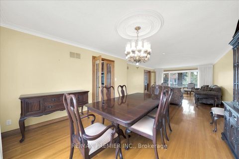 Photo 8 at 100 Hallsport Crescent, CFB, Toronto