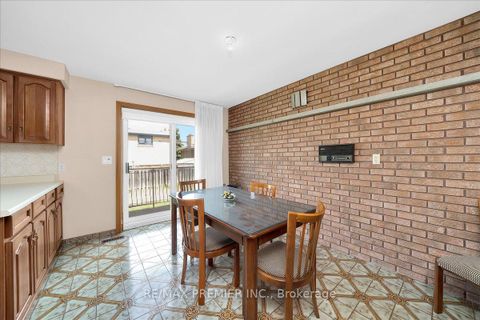 Photo 12 at 100 Hallsport Crescent, CFB, Toronto