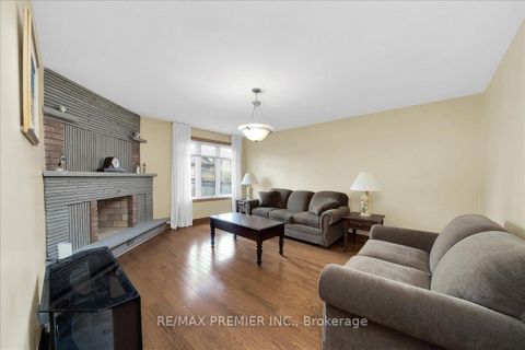 Photo 16 at 100 Hallsport Crescent, CFB, Toronto