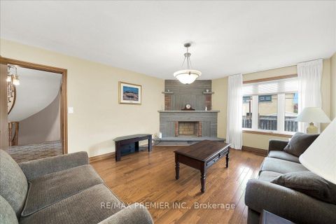 Photo 17 at 100 Hallsport Crescent, CFB, Toronto