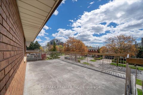 Photo 31 at 100 Hallsport Crescent, CFB, Toronto