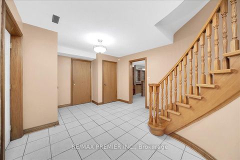 Photo 32 at 100 Hallsport Crescent, CFB, Toronto