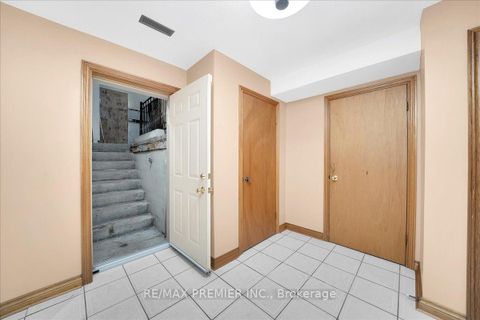 Photo 33 at 100 Hallsport Crescent, CFB, Toronto