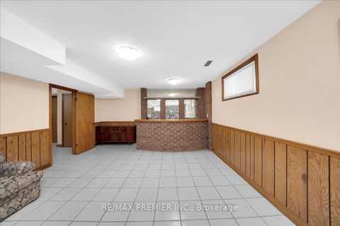 Photo 38 at 100 Hallsport Crescent, CFB, Toronto