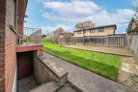 Photo 46 at 100 Hallsport Crescent, CFB, Toronto