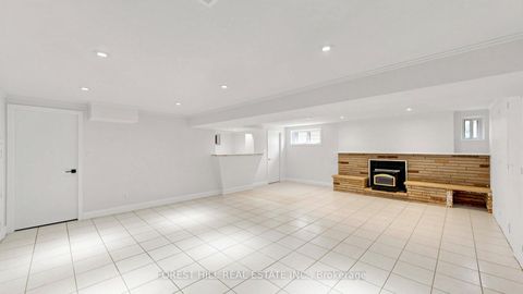 Photo 26 at 104 Otonabee Avenue, Newtonbrook East, Toronto