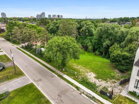 Photo 5 at 7 Birch Avenue W, South Richvale, Richmond Hill