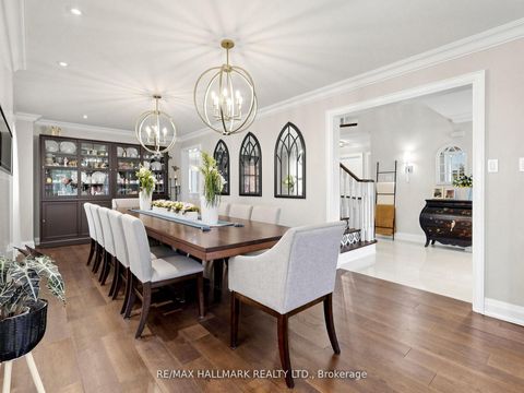 Photo 5 at 98 Arrowhead Drive, East Woodbridge, Vaughan