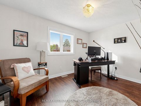 Photo 37 at 98 Arrowhead Drive, East Woodbridge, Vaughan