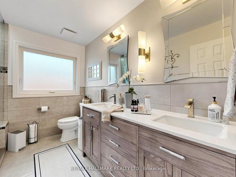 Photo 40 at 98 Arrowhead Drive, East Woodbridge, Vaughan