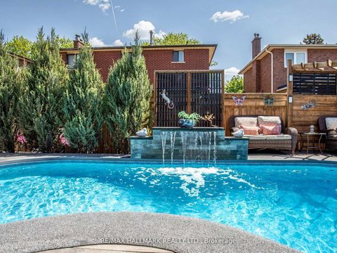 Photo 48 at 98 Arrowhead Drive, East Woodbridge, Vaughan