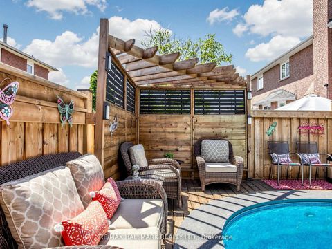 Photo 49 at 98 Arrowhead Drive, East Woodbridge, Vaughan