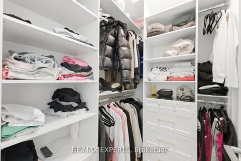 Photo 30 at 54 Winthrop Crescent, Vellore Village, Vaughan