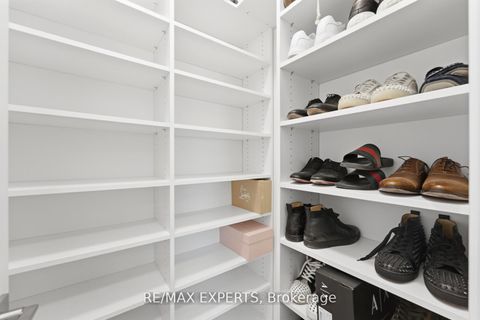 Photo 38 at 54 Winthrop Crescent, Vellore Village, Vaughan