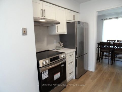 Photo 4 at 65 Delaney Crescent, Northwest, Barrie