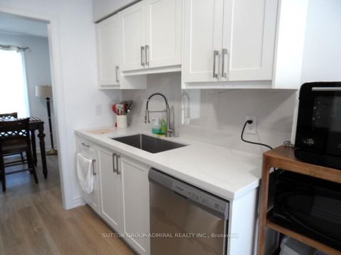 Photo 5 at 65 Delaney Crescent, Northwest, Barrie