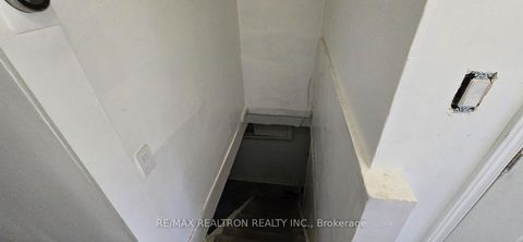 Photo 6 at 103 Denton Avenue, Oakridge, Toronto