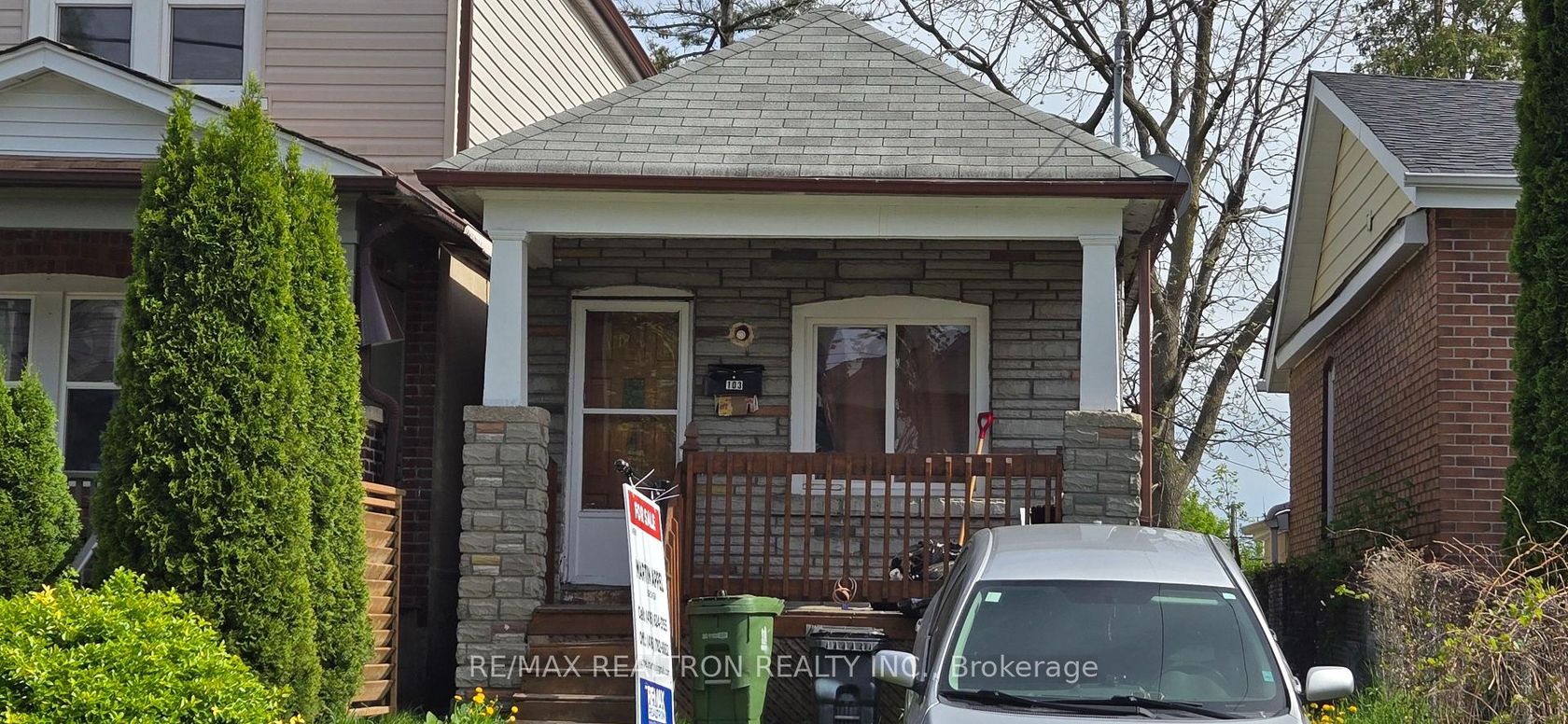 103 Denton Avenue, Oakridge, Toronto 