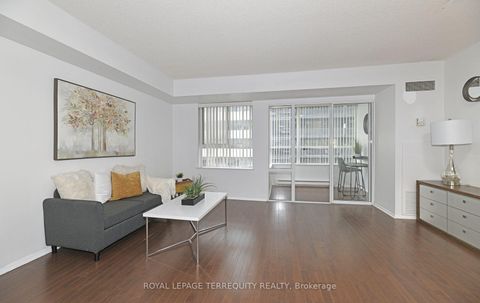 Photo 1 at 1113 - 711 Bay Street, Bay Street Corridor, Toronto