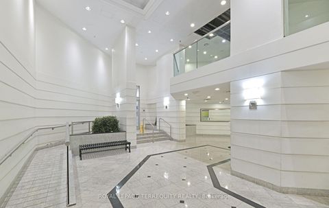 Photo 16 at 1113 - 711 Bay Street, Bay Street Corridor, Toronto
