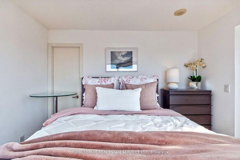 Photo 11 at 1318 - 38 Joe Shuster Way, South Parkdale, Toronto