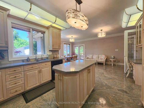 Photo 22 at 16 Lawnview Drive, Willowdale East, Toronto