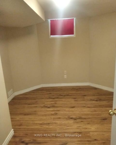 Photo 14 at 526 Grove Street E, Grove East, Barrie